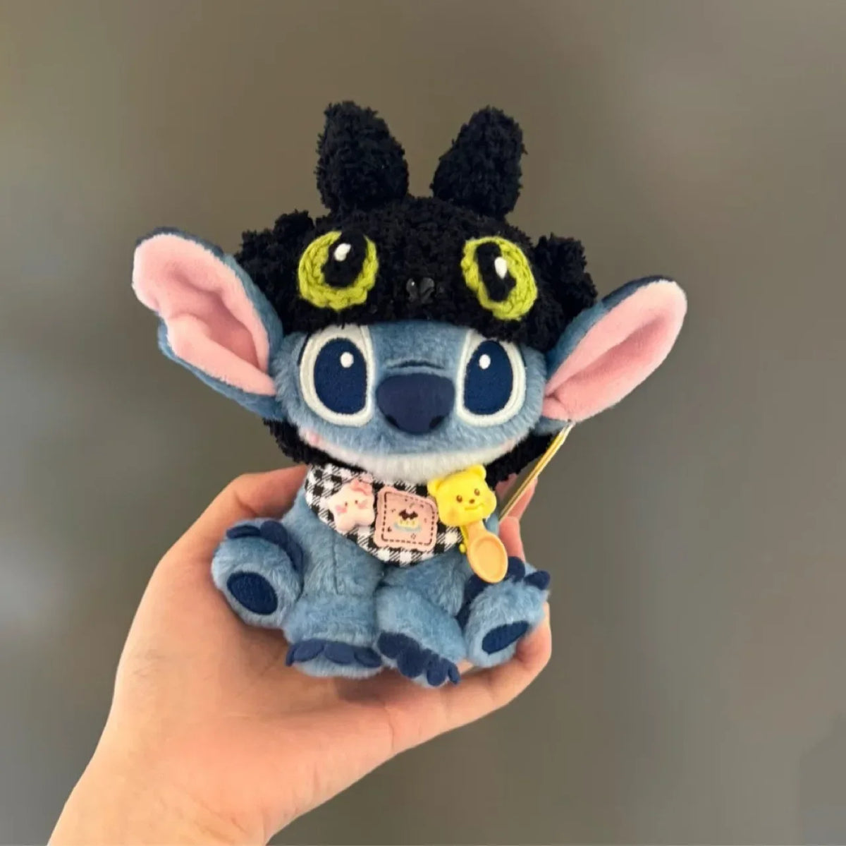Stitch hanging keychain with cute character design for bags and cars